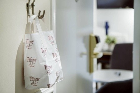 Tiffany - 13