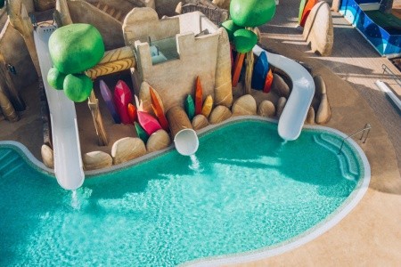 Kanárske ostrovy Tenerife Iberostar Waves Bouganville Playa 12 dňový pobyt All Inclusive Letecky Letisko: Budapešť March 2027 ( 7/03/27-18/03/27)