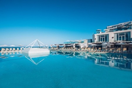 Kanárske ostrovy Tenerife Iberostar Waves Bouganville Playa 12 dňový pobyt All Inclusive Letecky Letisko: Budapešť March 2027 ( 7/03/27-18/03/27)