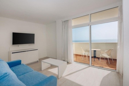 Kanárske ostrovy Tenerife Iberostar Waves Bouganville Playa 12 dňový pobyt All Inclusive Letecky Letisko: Budapešť March 2027 ( 7/03/27-18/03/27)