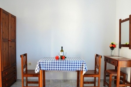 Studia Georges - 8