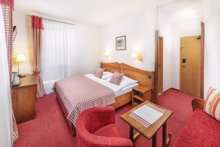 Slovensko Nízke Tatry Ski & Wellness Residence Družba 8 dňový pobyt Raňajky Vlastná August 2026 (22/08/26-29/08/26)