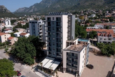 N Hotel - 2