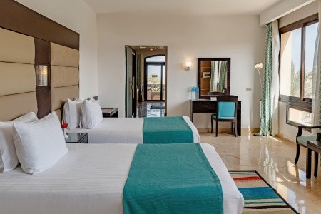 Blend Elphistone Resort - 24