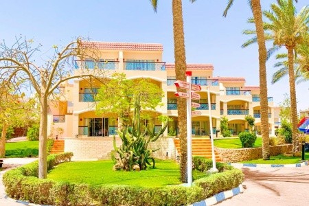 Ivy Cyrene Island Resort - 24