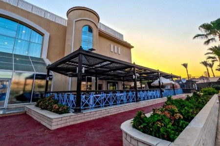 Ivy Cyrene Island Resort - 26