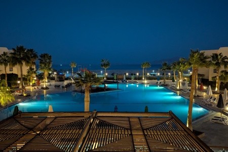 Ivy Cyrene Island Resort - 28