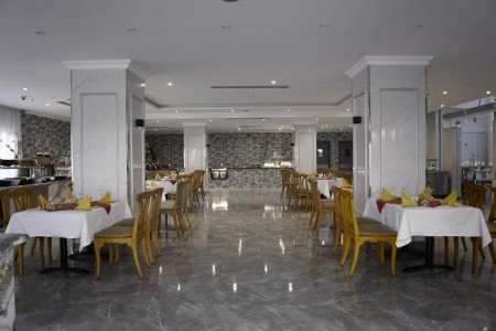 Ivy Cyrene Island Resort - 30