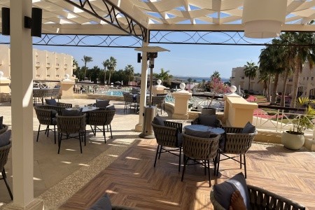 Ivy Cyrene Island Resort - 40