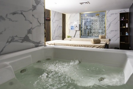 Ivy Cyrene Island Resort - 48