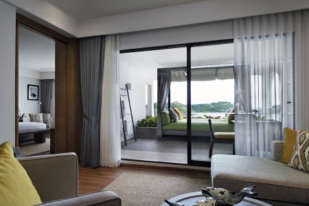 Thajsko Phuket The Nai Harn Phuket 8 dňový pobyt Raňajky Letecky Letisko: Viedeň February 2027 (18/02/27-25/02/27)