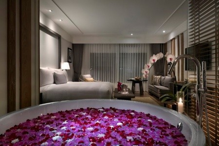 Thajsko Phuket The Nai Harn Phuket 8 dňový pobyt Raňajky Letecky Letisko: Viedeň February 2027 (18/02/27-25/02/27)