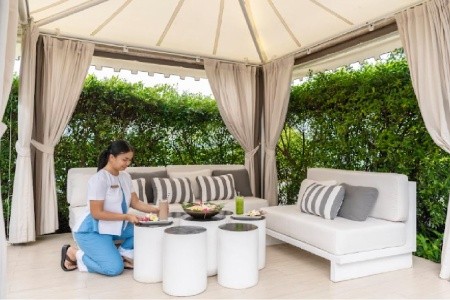 Thajsko Phuket The Nai Harn Phuket 8 dňový pobyt Raňajky Letecky Letisko: Viedeň February 2027 (18/02/27-25/02/27)