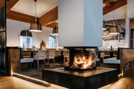 Rakúsko Kitzbühel / Mittersill Grand Tirolia Kitzbuhel, Curio Collection By Hilton 6 dňový pobyt Polpenzia Vlastná January 2027 ( 6/01/27-11/01/27)