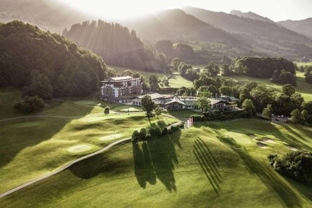 Rakúsko Kitzbühel / Mittersill Grand Tirolia Kitzbuhel, Curio Collection By Hilton 6 dňový pobyt Polpenzia Vlastná January 2027 ( 6/01/27-11/01/27)