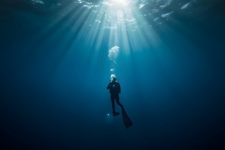 Najlepšie potápačské lokality v Európe: Kam sa vybrať za nezabudnuteľným ponorom?