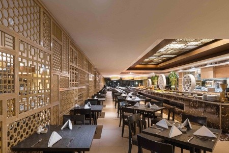 Thajsko Phuket Phuket Graceland 9 dňový pobyt Raňajky Letecky Letisko: Praha September 2026 (26/09/26- 4/10/26)