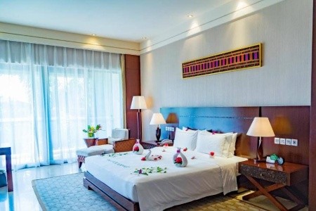 Grand Metropark Resort Sanya - 36