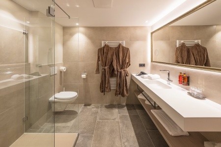 Vier Studios & Restaurant - 23