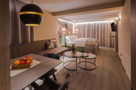 Vier Studios & Restaurant - 26