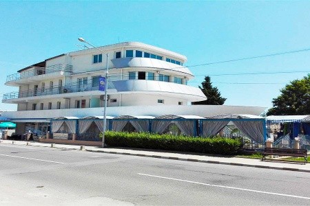 Family Korab Renesa - 1