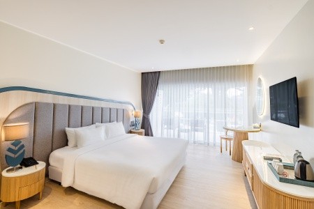 Thajsko Phuket Andaman Embrace Resort & Spa 12 dňový pobyt Raňajky Letecky Letisko: Praha November 2026 ( 2/11/26-13/11/26)