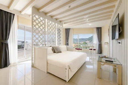 Thajsko Phuket Andaman Embrace Resort & Spa 12 dňový pobyt Raňajky Letecky Letisko: Praha November 2026 ( 2/11/26-13/11/26)
