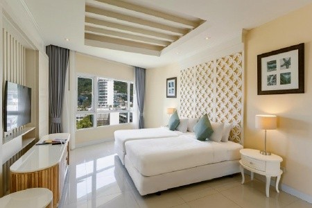 Thajsko Phuket Andaman Embrace Resort & Spa 12 dňový pobyt Raňajky Letecky Letisko: Praha November 2026 ( 2/11/26-13/11/26)