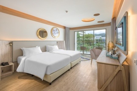 Thajsko Phuket Andaman Embrace Resort & Spa 12 dňový pobyt Raňajky Letecky Letisko: Praha November 2026 ( 2/11/26-13/11/26)