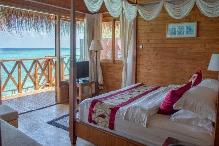 Maldivy Južný Atol Male Fihalhohi Island Resort 15 dňový pobyt Polpenzia Letecky Letisko: Praha October 2026 (16/10/26-30/10/26)