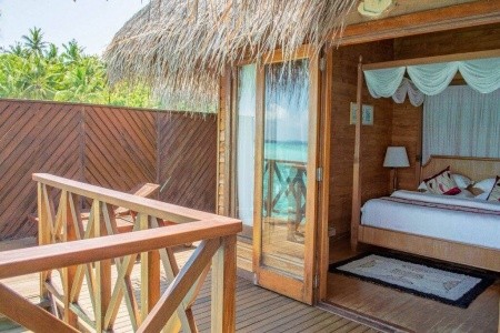 Maldivy Južný Atol Male Fihalhohi Island Resort 15 dňový pobyt Polpenzia Letecky Letisko: Praha October 2026 (16/10/26-30/10/26)