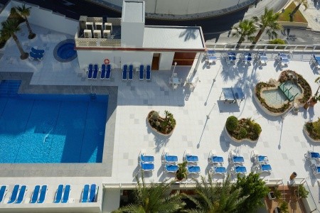 Las Arenas Hotel - 7