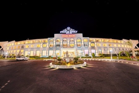 Titanic Resort & Aqua Park - 10