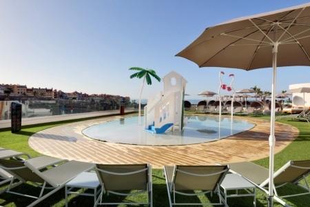 Kanárske ostrovy Tenerife Hard Rock Tenerife (Playa Paraiso) 5 dňový pobyt Raňajky Letecky Letisko: Budapešť December 2026 (13/12/26-17/12/26)