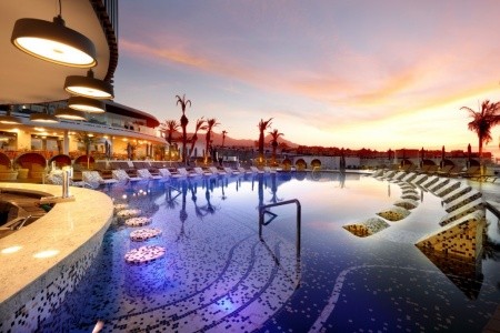 Kanárske ostrovy Tenerife Hard Rock Tenerife (Playa Paraiso) 5 dňový pobyt Raňajky Letecky Letisko: Budapešť December 2026 (13/12/26-17/12/26)
