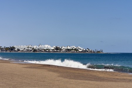Kanárske ostrovy Lanzarote Seaside Los Jameos 9 dňový pobyt Raňajky Letecky Letisko: Bratislava January 2027 (18/01/27-26/01/27)