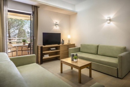 Petalon Resort Apartments - 9