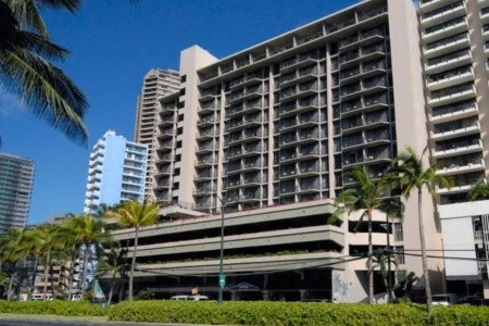 Aqua Palms Waikiki