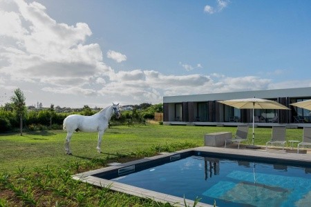 Lusitano Garden Villas
