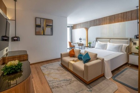 Rixos Premium Magawish Bay View