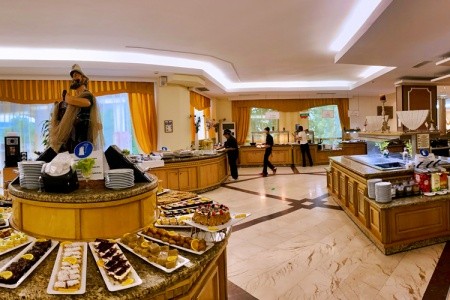 Bulharsko Djuni Marina Royal Palace 10 dňový pobyt All Inclusive Letecky Letisko: Praha July 2026 (29/07/26- 7/08/26)