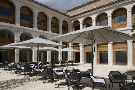 Parador De Alcalá De Henares
