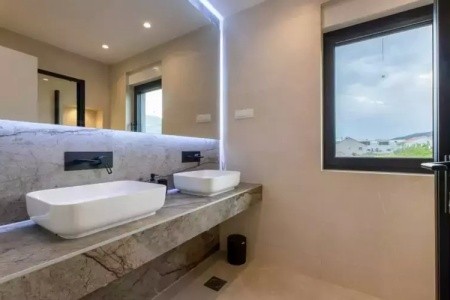 Villa Miamore (Kaštel Stari)