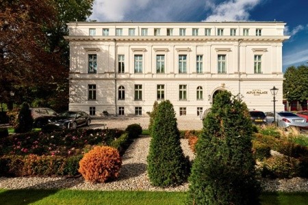 Altus Palace