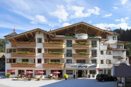 Rakúsko Tirolsko Jägerhof (Zams) 4 dňový pobyt Polpenzia Vlastná October 2026 ( 3/10/26- 6/10/26)