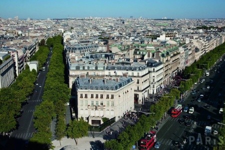 Plaza Elysées
