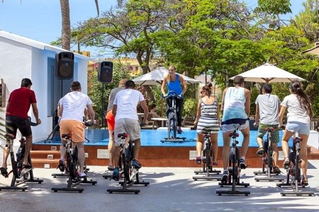 Kanárske ostrovy Tenerife Sol Arona Tenerife 12 dňový pobyt Polpenzia Letecky Letisko: Budapešť February 2027 ( 9/02/27-20/02/27)