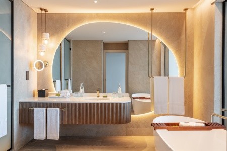 Spojené arabské emiráty Fujairah Le Meridien Al Aqah Beach Resort 6 dňový pobyt All Inclusive Letecky Letisko: Praha March 2027 ( 9/03/27-14/03/27)