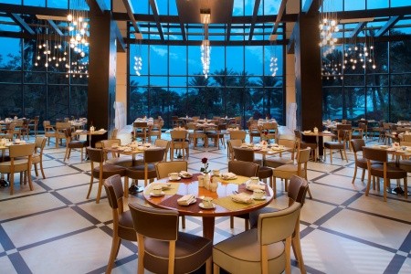 Spojené arabské emiráty Fujairah Le Meridien Al Aqah Beach Resort 6 dňový pobyt All Inclusive Letecky Letisko: Praha March 2027 ( 9/03/27-14/03/27)