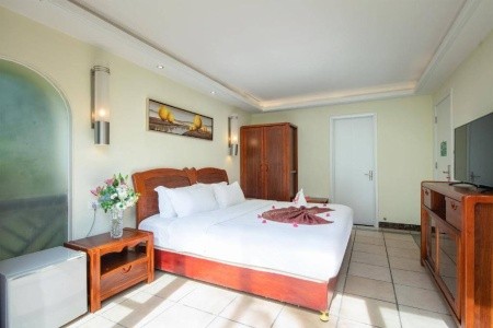 Palm Beach Resort & Spa - 50